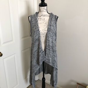 Sleeveless, hooded cardigan